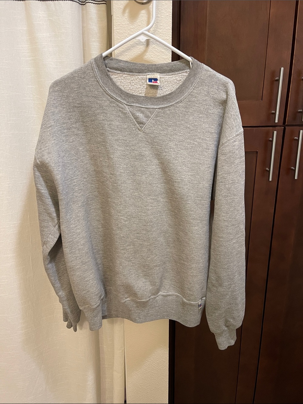 Russell Athletic Gray Crewneck Sweatshirt - Classic Pullover